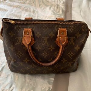 Authentic Vintage Louis Vuitton Monogram Speedy 30